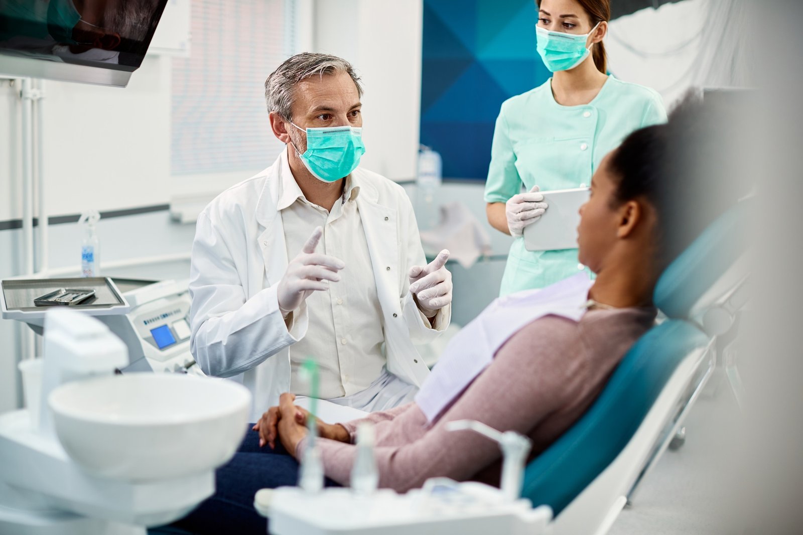 Dental Marketing Trends That Are Changing How Patients Choose a Dentist