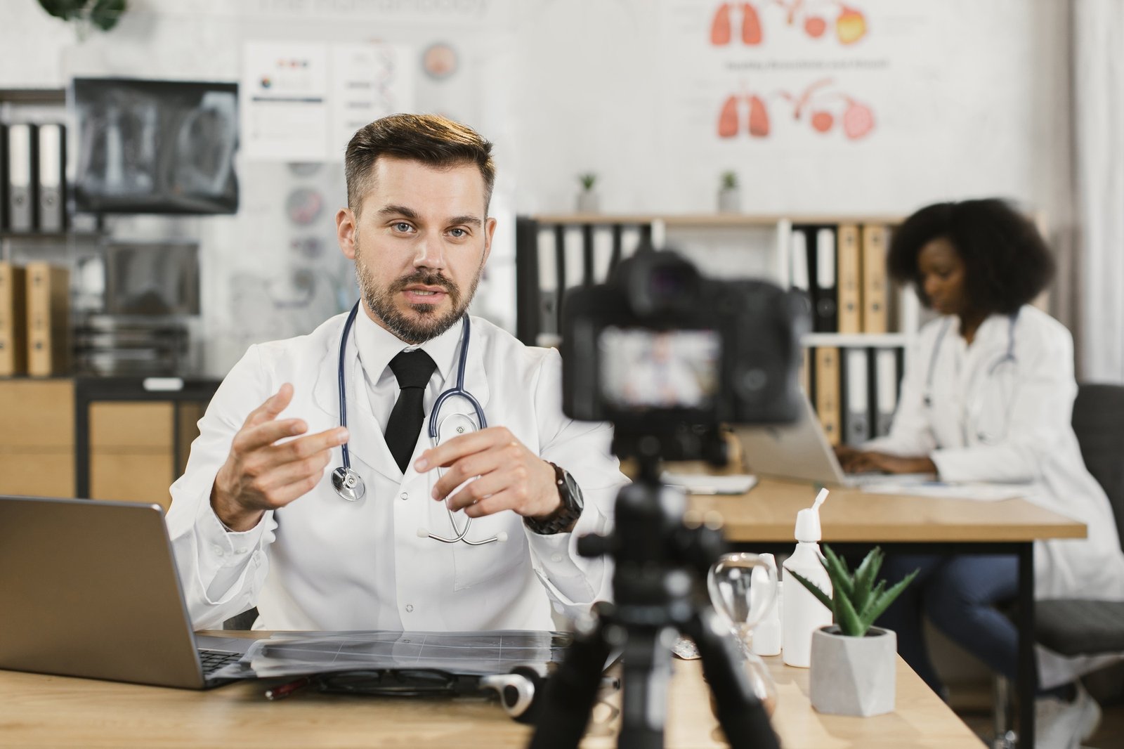 Why Patients Trust Video More Than Text: The Power of Video Marketing in Healthcare